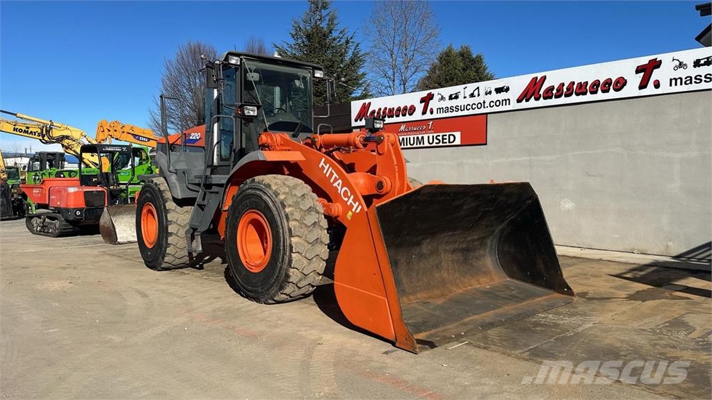 Hitachi ZW220 Wheel loaders
