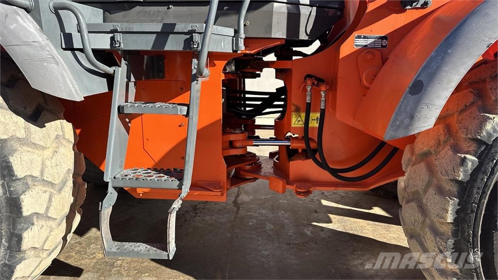 Hitachi ZW220 Wheel loaders