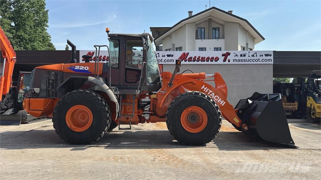 Hitachi ZW220 Cargadoras sobre ruedas