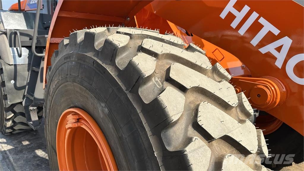 Hitachi ZW220 Cargadoras sobre ruedas