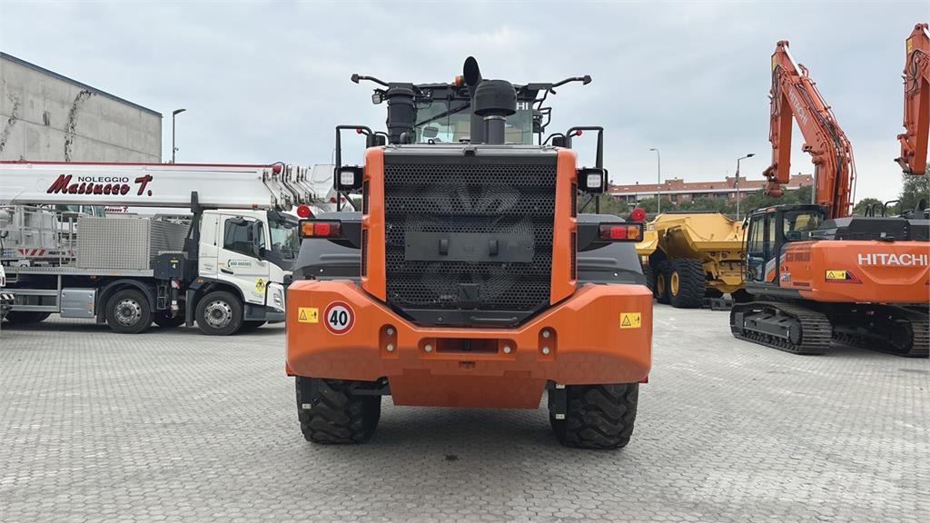 Hitachi ZW250-7 Tekerlekli yükleyiciler