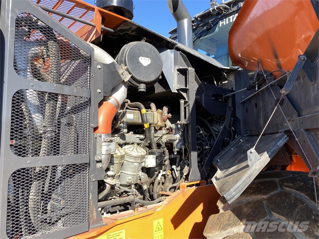 Hitachi ZW310-5 Kolesni nakladalci