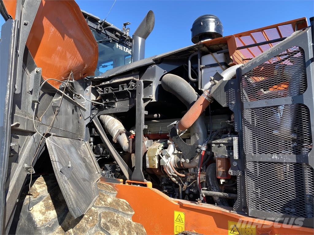 Hitachi ZW310-5 Kolesni nakladalci