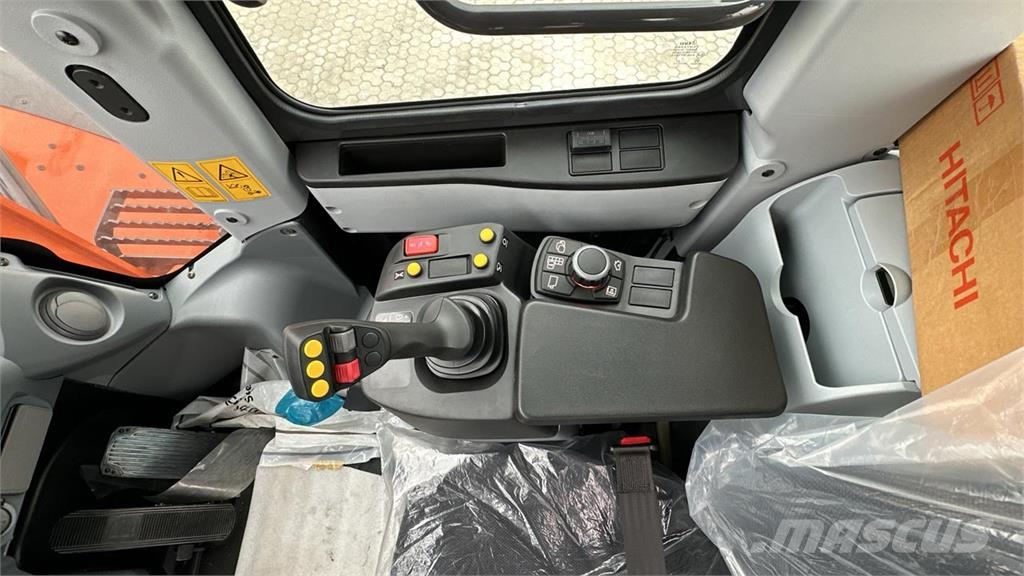 Hitachi ZW310-7 Колесни товарачи