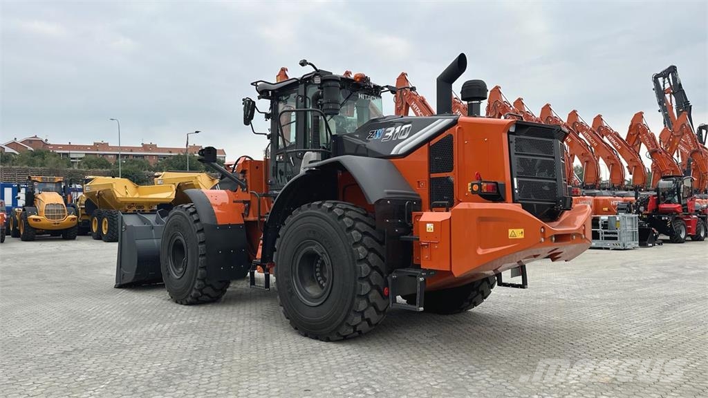 Hitachi ZW310-7 Колесни товарачи