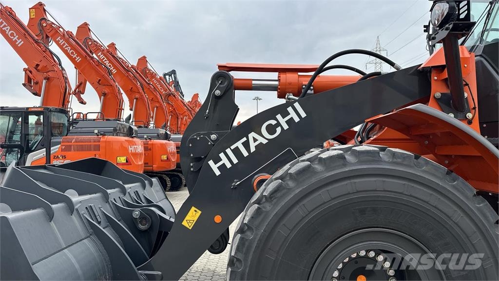 Hitachi ZW310-7 Колесни товарачи