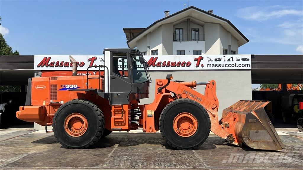Hitachi ZW330 Kolesni nakladalci