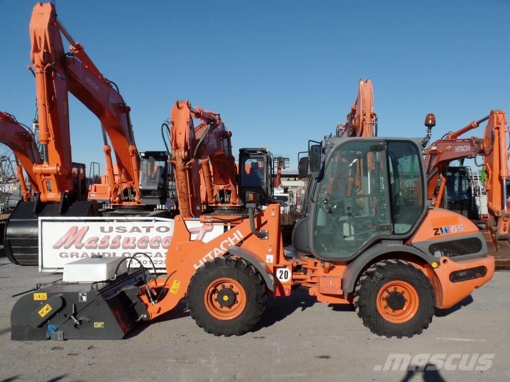 Hitachi ZW65 Naudoti ratiniai krautuvai