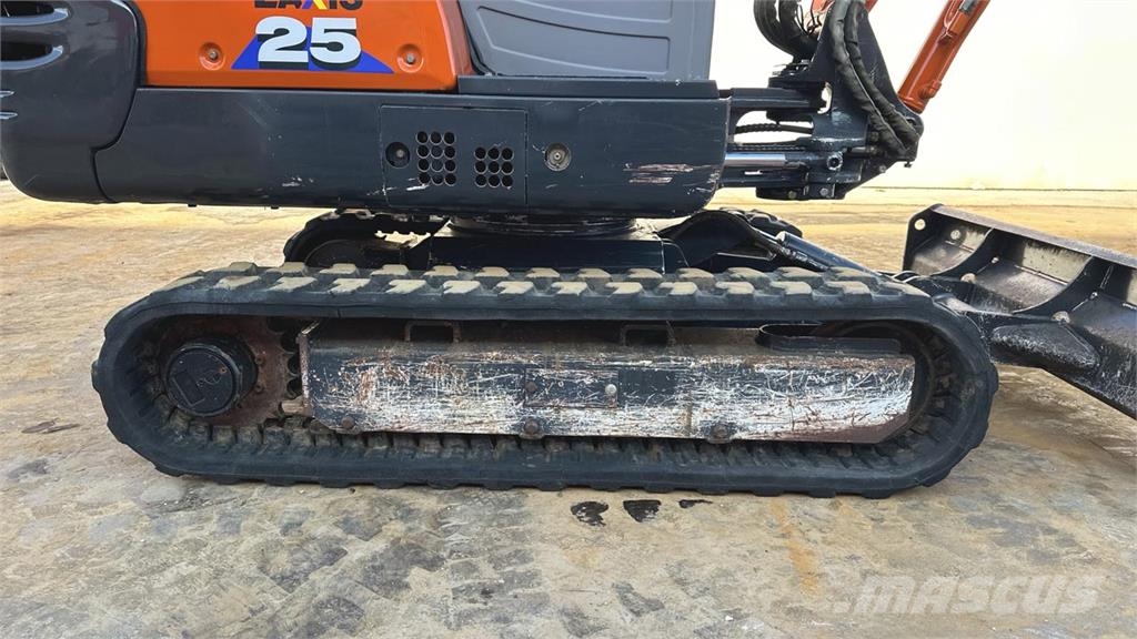 Hitachi ZX 25 CLR Miniescavadeiras < 7t (Mini escavadeiras)
