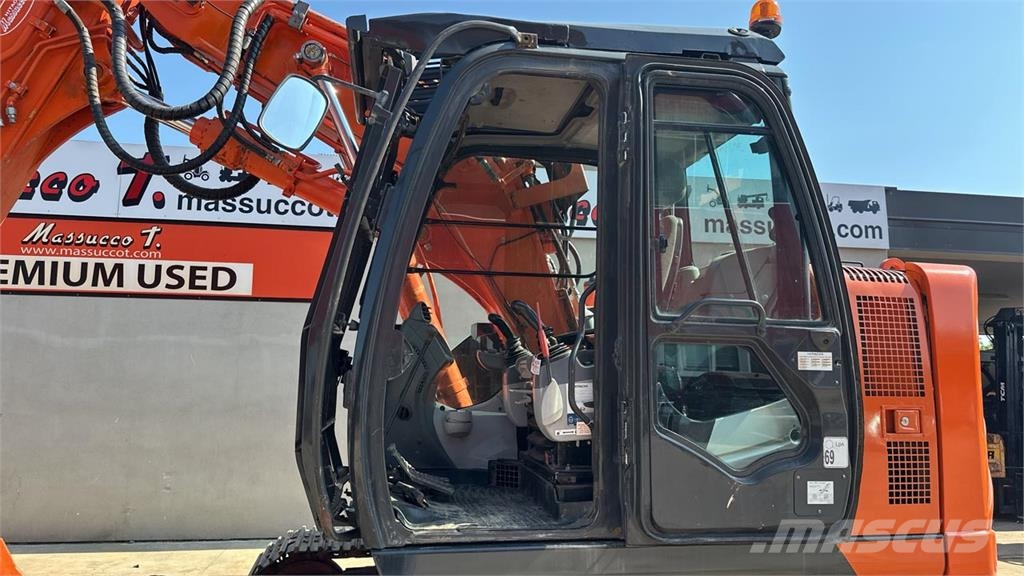 Hitachi ZX135US-5B TUNNELING 中型挖掘机
