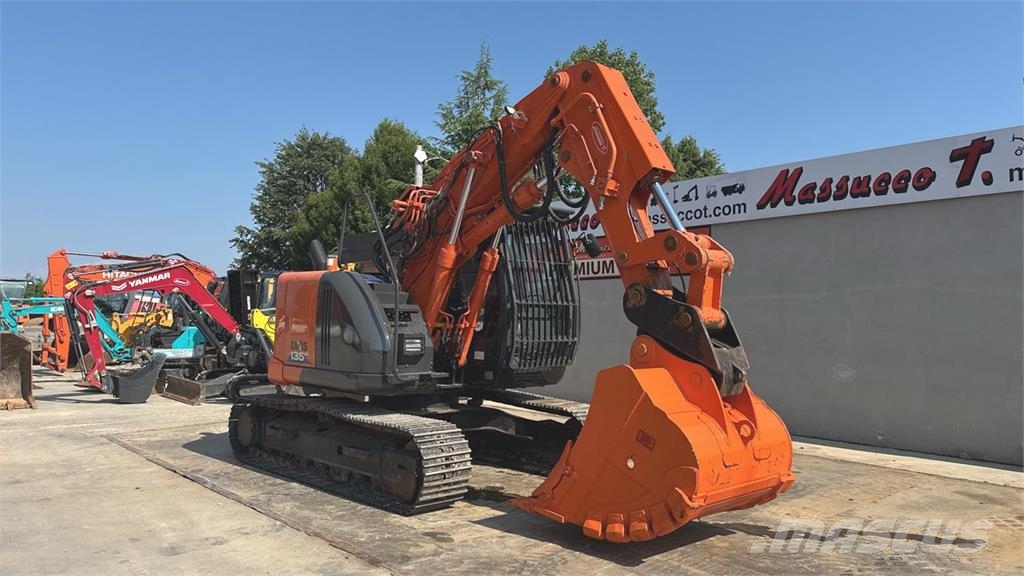 Hitachi ZX135US-5B TUNNELING 中型挖掘机