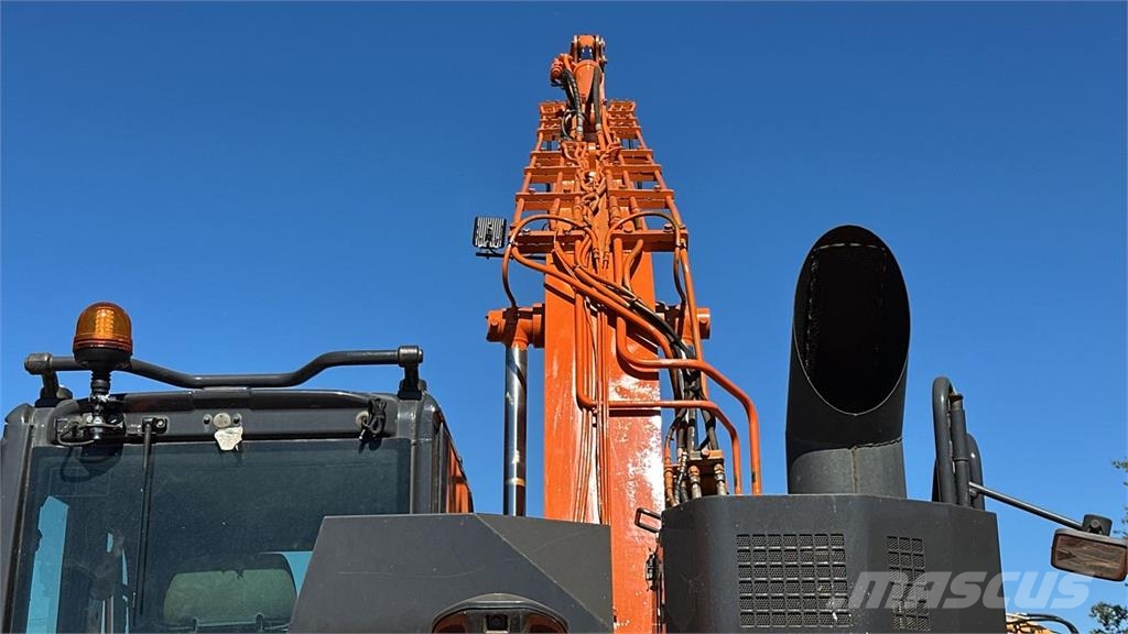 Hitachi ZX135US-6 SLF حفارات وسط 7 طن - 12 طن