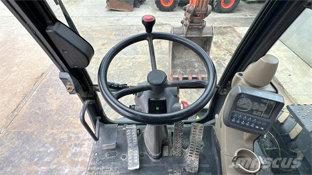 Hitachi ZX140WT-3 حفارات بعجل