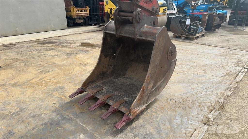 Hitachi ZX140WT-3 حفارات بعجل