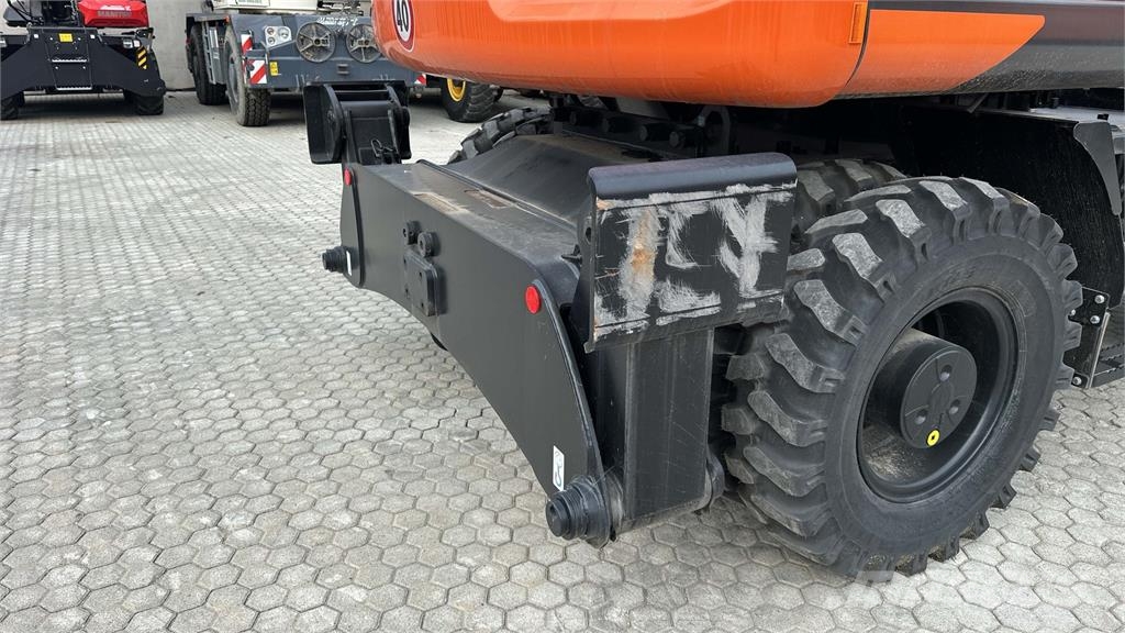 Hitachi ZX150WT-7 2P Lastik tekerli ekskavatörler
