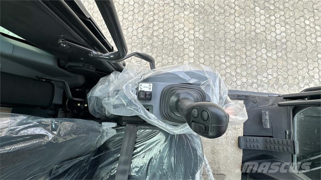 Hitachi ZX150WT-7 2P Lastik tekerli ekskavatörler