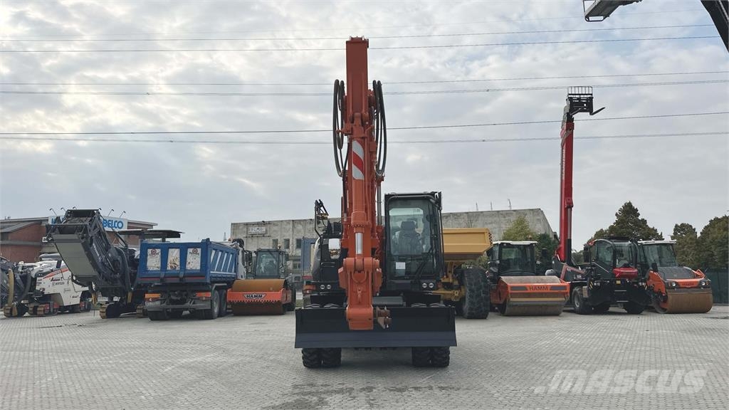 Hitachi ZX150WT-7 2P Lastik tekerli ekskavatörler