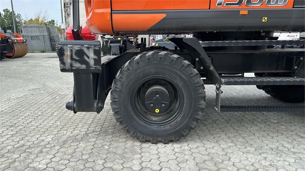 Hitachi ZX150WT-7 2P Lastik tekerli ekskavatörler