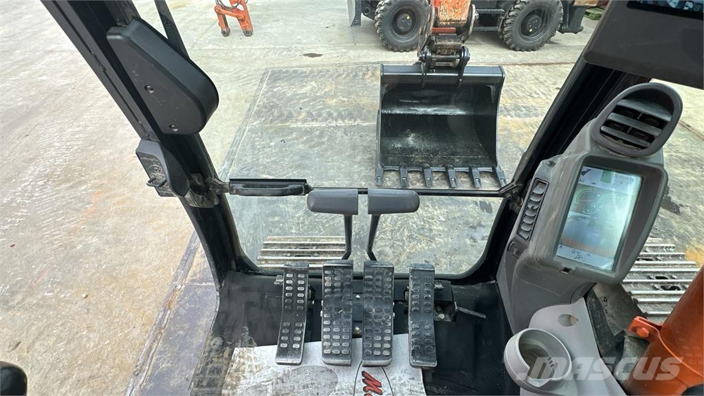 Hitachi ZX160LC-6 حفارات وسط 7 طن - 12 طن