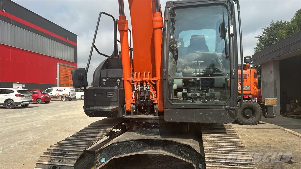 Hitachi ZX160LC-6 حفارات وسط 7 طن - 12 طن