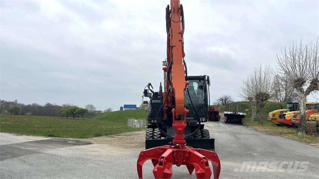 Hitachi ZX175W-7 حفارات بعجل