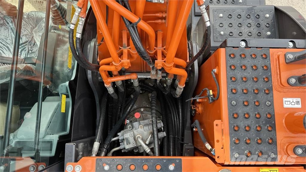 Hitachi ZX180LCN-7 Lánctalpas kotrók