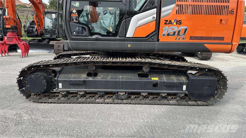 Hitachi ZX180LCN-7 Lánctalpas kotrók