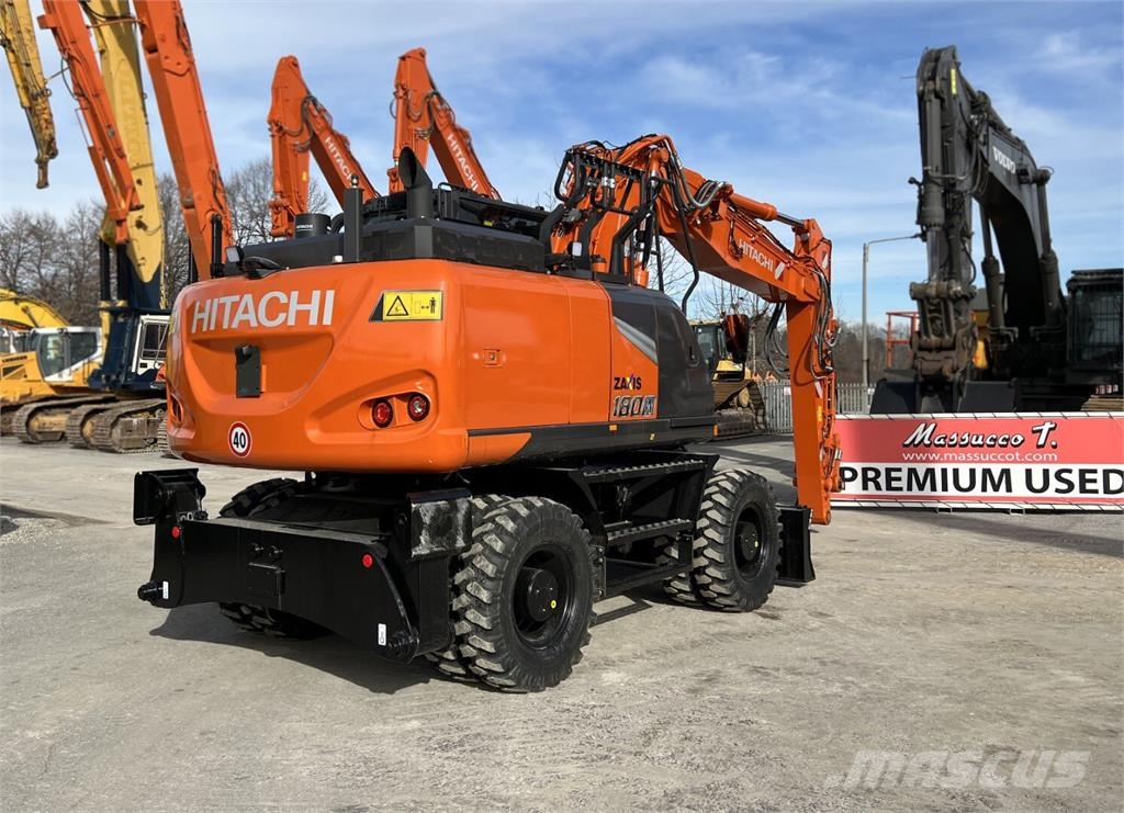 Hitachi ZX180W-7 Gumikerekes kotrók