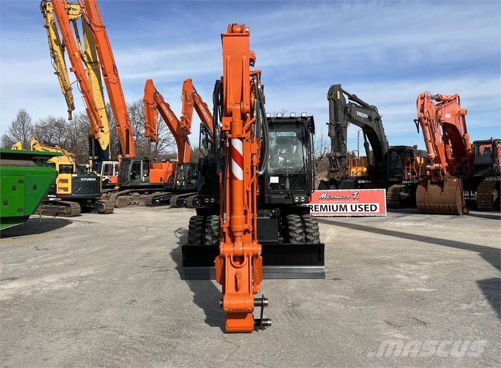 Hitachi ZX180W-7 Gumikerekes kotrók