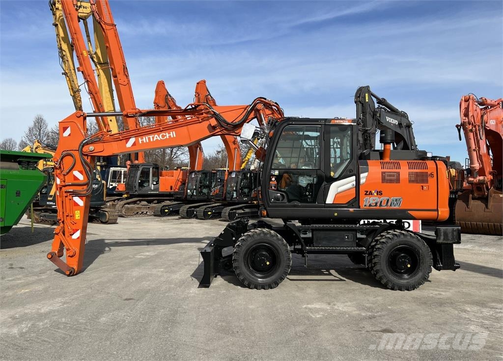 Hitachi ZX180W-7 Gumikerekes kotrók