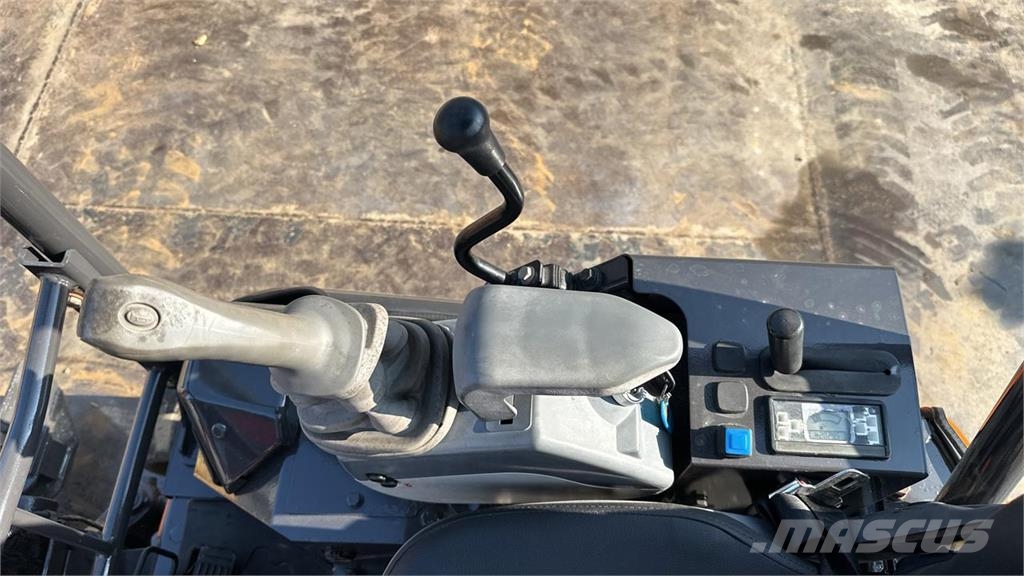 Hitachi ZX19U-5A YR حفارات صغيرة أقل من 7 طن (حفارات صغيرة)