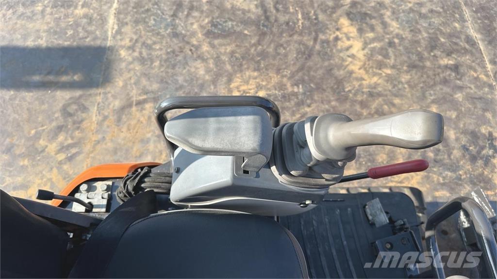 Hitachi ZX19U-5A YR حفارات صغيرة أقل من 7 طن (حفارات صغيرة)