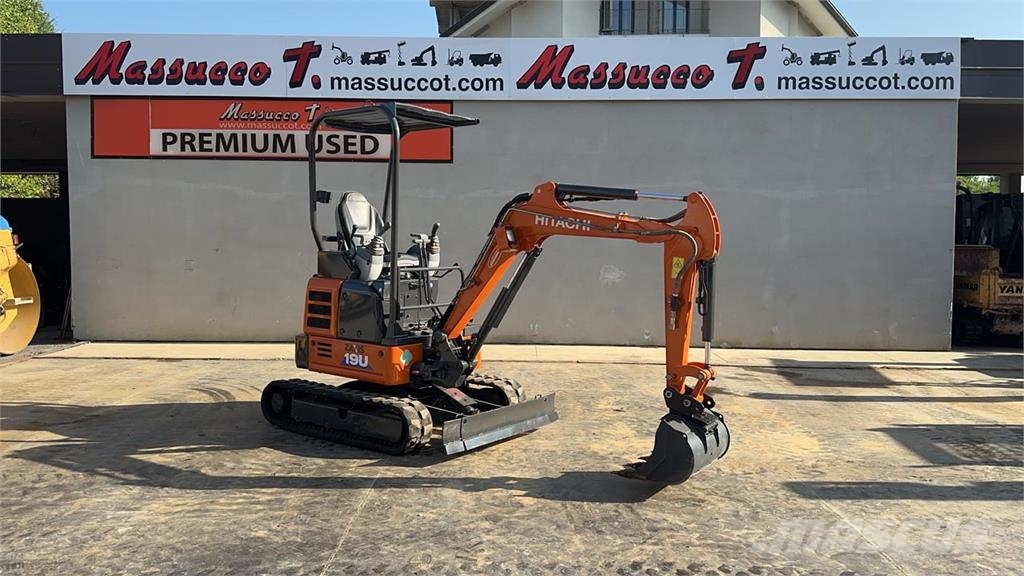 Hitachi ZX19U-5A YR حفارات صغيرة أقل من 7 طن (حفارات صغيرة)