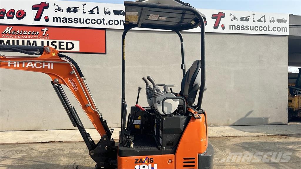 Hitachi ZX19U-6 YRL Minibagger < 7t