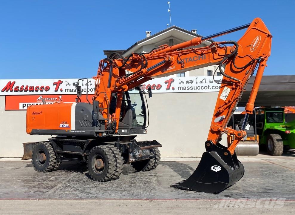 Hitachi ZX210W-3 حفارات بعجل