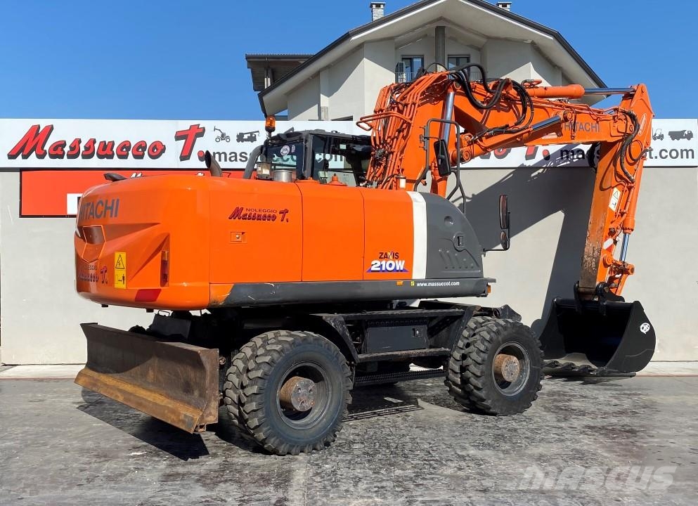 Hitachi ZX210W-3 حفارات بعجل