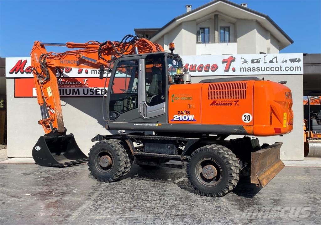 Hitachi ZX210W-3 حفارات بعجل