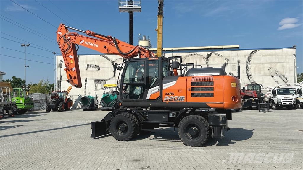 Hitachi ZX220W-7 حفارات بعجل