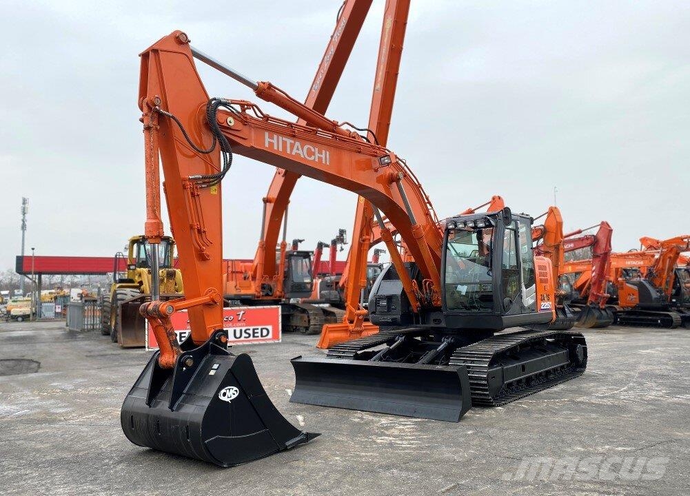 Hitachi ZX225 USBLC Escavatori cingolati