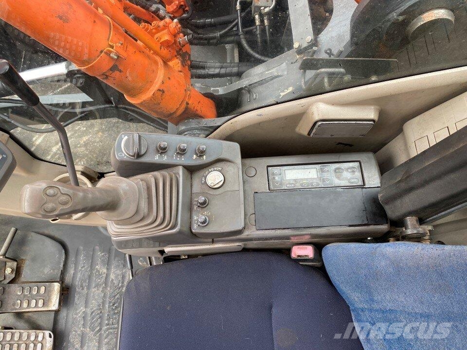 Hitachi ZX225 USBLC Escavatori cingolati