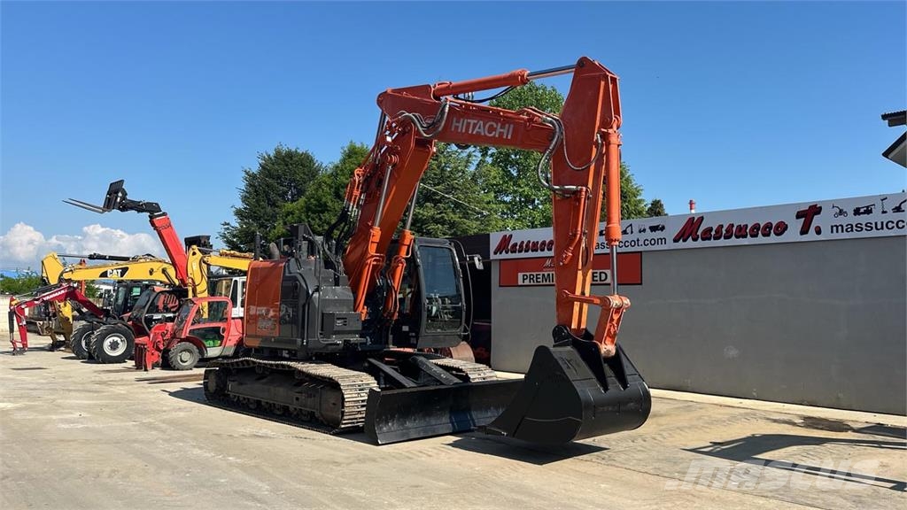 Hitachi ZX225USLC-6 Escavadeiras de esteiras
