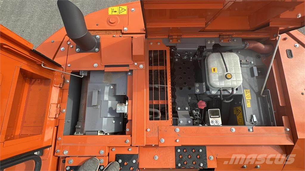 Hitachi ZX225USLC-7 履帶式 挖土機/掘鑿機/挖掘機