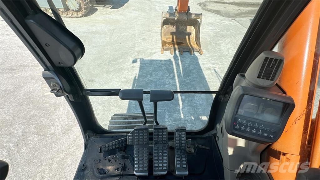 Hitachi ZX240N-3 Beltegraver