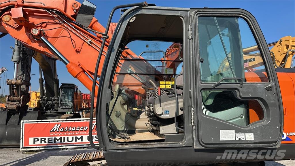 Hitachi ZX240NT-3 Paletli ekskavatörler