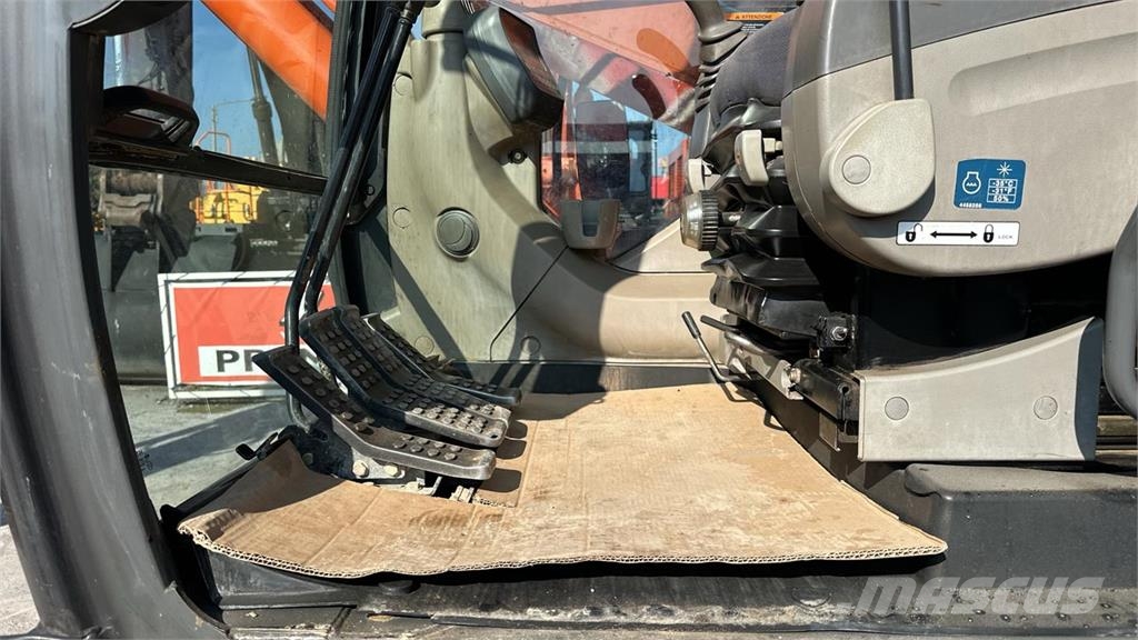 Hitachi ZX240NT-3 Paletli ekskavatörler