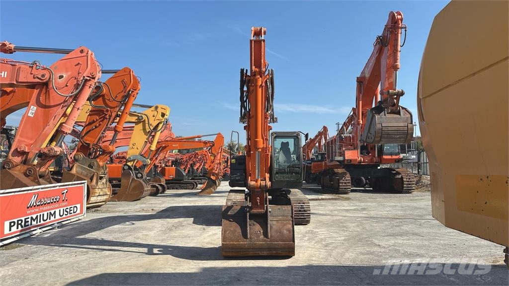 Hitachi ZX240NT-3 Paletli ekskavatörler