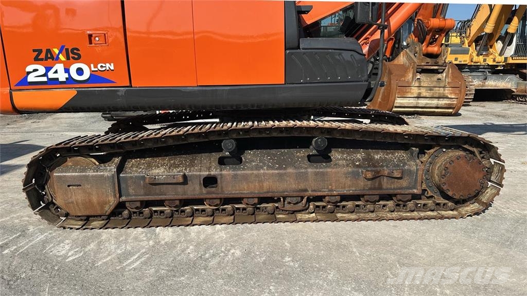 Hitachi ZX240NT-3 Paletli ekskavatörler
