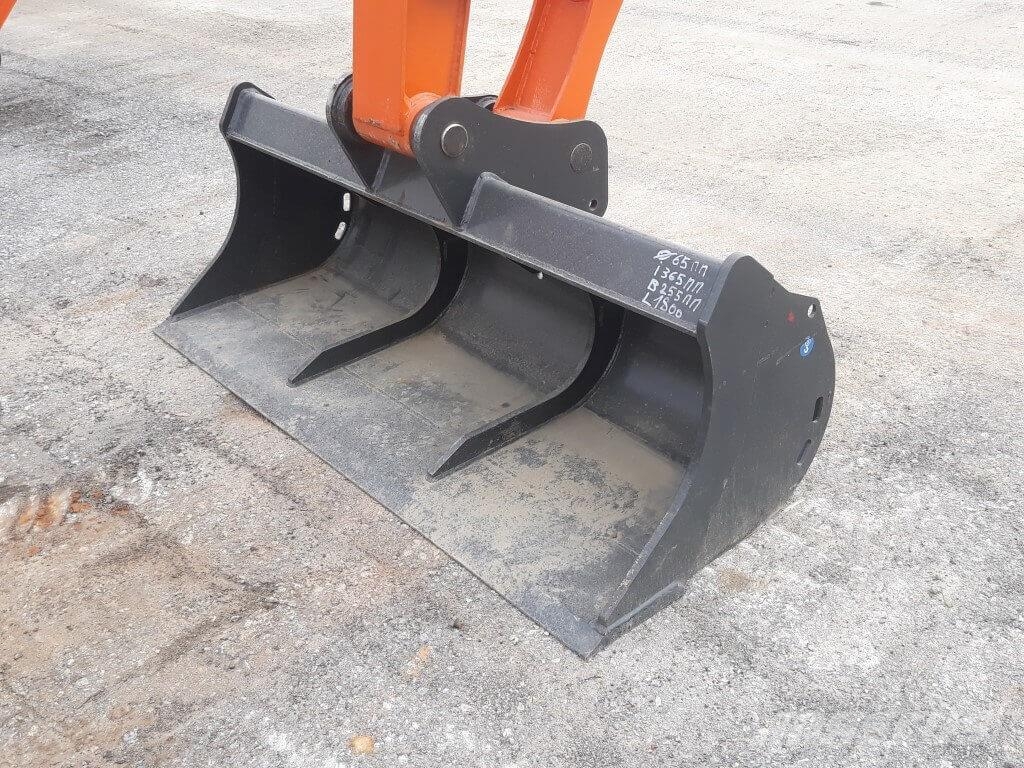 Hitachi ZX250LCN -3 SLF Excavadoras sobre orugas