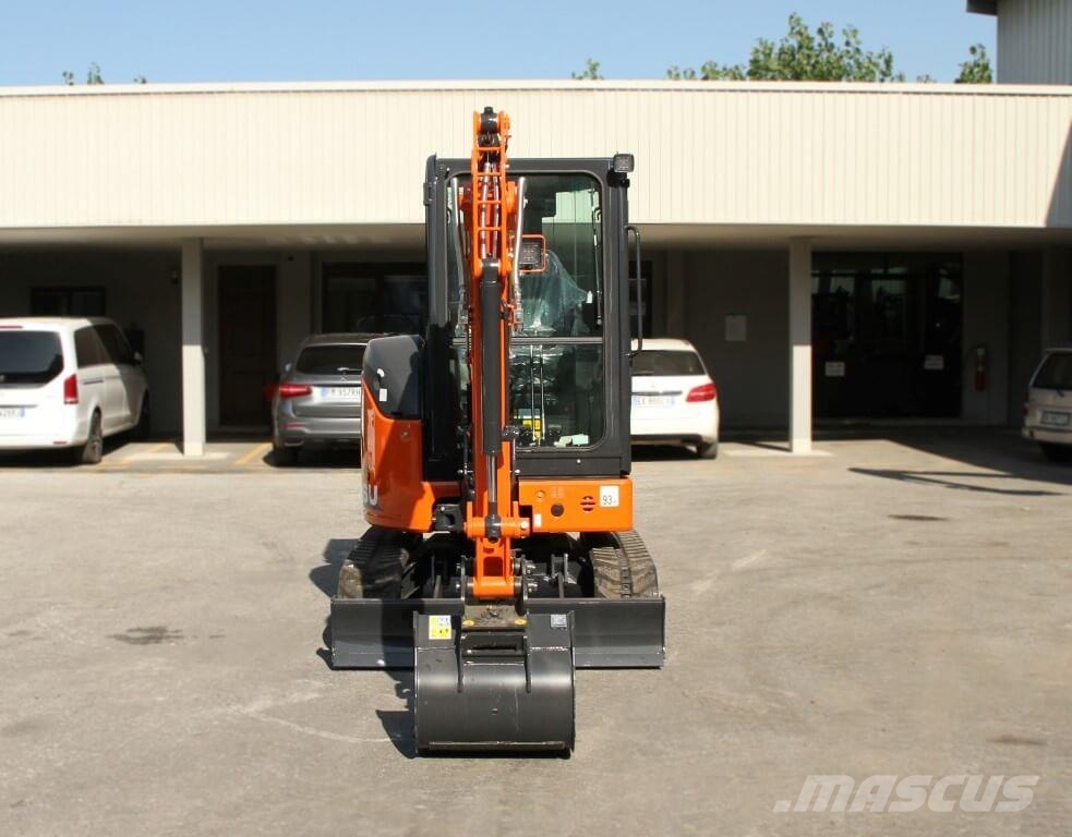 Hitachi ZX26U-6 CR Міні-екскаватори < 7т