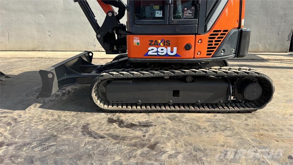 Hitachi ZX29U-3 CLR Верижен екскаватор